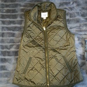 Old Navy quilted vest